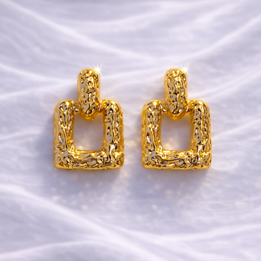 Pendiente oro cuadrado